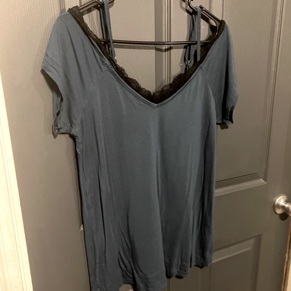Torrid Size 00 (Large) Cold Shoulder Lace Detail Super Soft Tee